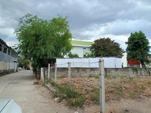 đất siêu to vĩnh trung, gần đường 23/10 tp.nha trang. ngang 30m (có 387m2 thổ cư).