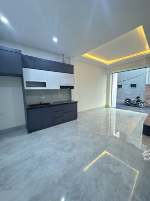 cần bán hiếm ngọc lâm, long biên 38m2