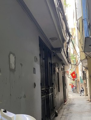 chủ cần bán gấp nhà ngay sân vận động mỹ đình 40m - 5 tầng - nhỉnh 7 tỷ ( có tl)