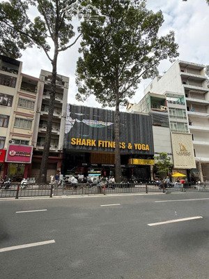 sản phẩm khan hiếm mặt tiền đường 3/2 quận 10. dt 18x26m - nở hậu 22m - dtcn 504m² - giá chỉ 290 tỷ