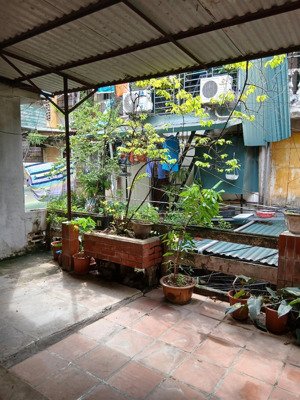 cần tiền! bán gấp! tập thể thái thịnh, thái hà, tầng 2 + 3, 120m2 (sổ 35 m2), 4 ngủ, nhỉnh 4 tỷ