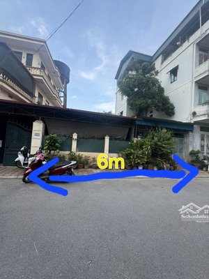 nhỉnh hơn 12 tỷ/ 80 m2 trâu quỳ ô tô chánh