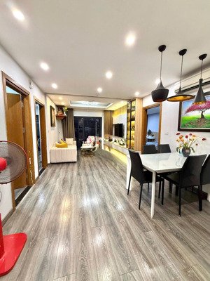 bán cc goldmark city, 110m2, 3pn, 2vs, đẹp xuất sắc, 8 tỷ vnd tại hồ tùng mậu, bắc từ liêm