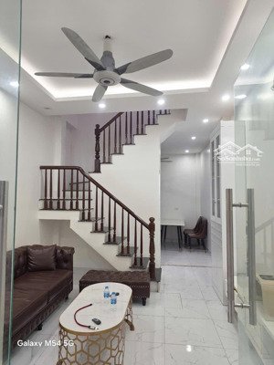 chủ cần bán nhà di trạch 5,4 tỷ, 40m2.