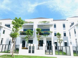 tôi cần gấp 1 căn chính chủ aqua city novaland nằm trên mặt đường đẹp 6x20m 6tỷ. lh 