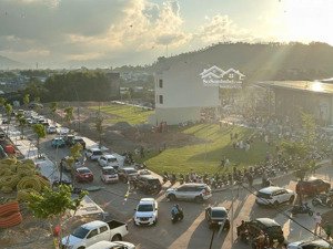 đất nền sổ đỏ mặt tiền quốc lộ 19. gần trung tâm tp quy nhơn. giá 2tỷ5/nền diện tích 80m2 thổ cư