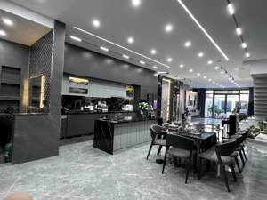 chủ nhà cần bán gấp để xoay vốn làm ăn giá ngộp chỉ 4ty120