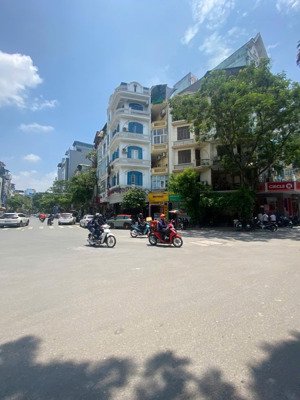 bán nhà mặt phố vip hoàn kiếm. siêu phẩm 1 sổ, 1 chủ 770m2 thổ cư. 30 mặt tiền phù hợp chia lô