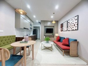 nhà xây 5 tầng - nhà gần mặt phố - ô tô đỗ cổng - full nội thất theo phong cách nhật bản