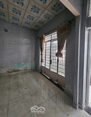 mua nhà nát xây nhà mới chỉ 3,9 tỷ