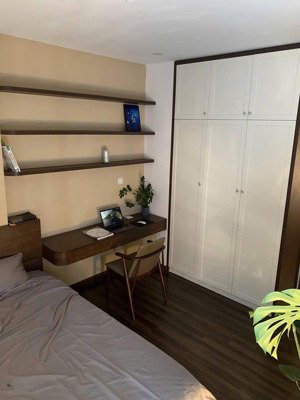 bán căn 2pn full đồ hoàng huy commerce chỉ 2,2 tỷ.lh: 