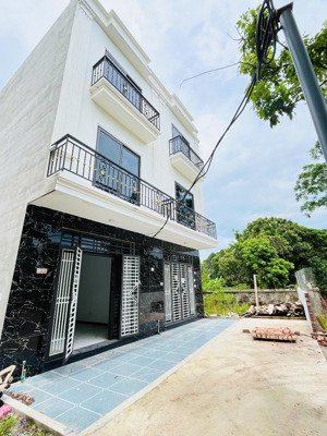 bán gấp!! siêu phẩm 3 tầng phượng đồng, chương mỹ giá nhỉnh 3 tỷ