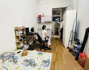 bán nhà cầu giấy cực hiếm hot 1 căn duy nhất ngõ nông rộng thoáng 35m2 5 tỷ x