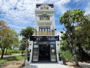 bán nhà phố hiện đại khu compound huỳnh tấn phát, nhà bè -5x18m -thang máy,gara ô tô, sổ hồng riêng