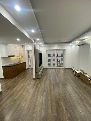 bán căn hộ chung cư d1 ct2 - tây nam linh đàm, đủ nội thất, 96m2 - 3pn - 6.8 tỷ. lh 