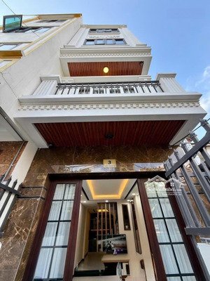 chính chủ cần bán nhà 6 tầng full nội thất dẹp long lanh tại mỹ đình giá 9.x tỷ sổ đỏ trao tay