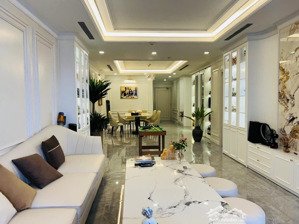 bán căn hộ chung cư cầu giấy_ tầng cao_ tặng nội thất hơn 3 tỷ, giá = cđt đang bán, 195m_ 4pn 3vs