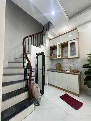 chính chủ bán că nhà văn chương ngõ thông ra hồ văn chương khu vực dân trí cao hiếm có nhà bán