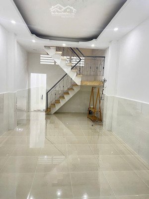cho thuê dài hạn nhà hẻm xe tải thành thái q10 5x20m, 1 trệt 1 lầu, full nội thất, giá 24tr/th