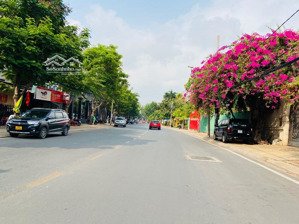 chỉ 28 tỷ. mặt tiền duy nhất kế đường thảo điền. dt(10x11m). gpxd: trệt. 3 tầng. sân thượng