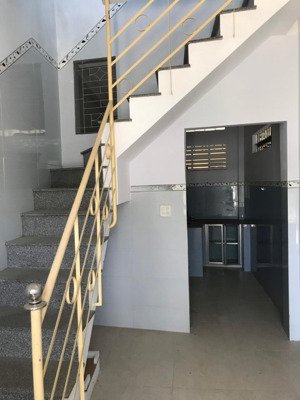 cho thuê nhà ở đường 23/10 nha trang (gần siêu thị điện máy chợ lớn)