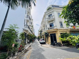 khu nội bộ nhà lầu đẹp tô hiệu: (4x15m), 3.5 tấm 8.2 tỷ