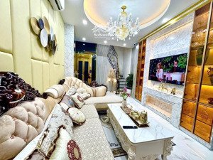 bán nhà lương định của - thang máy - full nội thất - ngõ thông - gần phố ô tô - tương lai ra phố