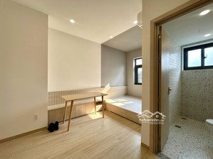 cho thuê căn hộ đầy đủ nội thất cửa sổ trời, máy giặt, thang máy q4 gần đh luật, nguyễn tất thành