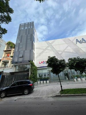 siêu phẩm - building hầm + 7 tầng mới xây 59 mt ngô thời nhiệm, p.vts - gần nam kỳ khởi nghĩa