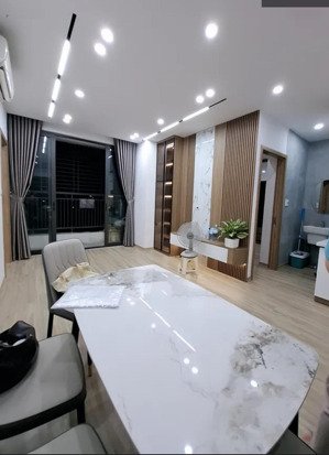 cc cho thuê chcc trung yên plaza, trung hòa, 120m2 3pn đủ đồ , 18 triệu