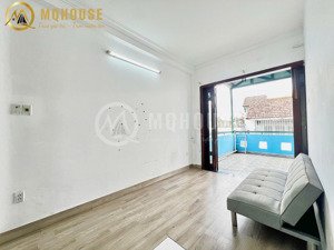 cho thuê phòng rộng 55m balcony cực rộng hoàng hoa thám, p.7, bình thạnh