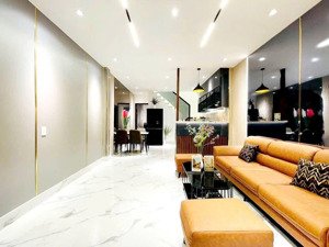 có ngay nhà ở đường phạm văn đồng, phường hiệp bình chánh chỉ 3tỷ5 cách sân bay tân sơn nhất 500m.