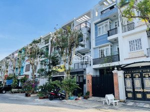 bán nhà đẹp 4 tầng ở ngay kdc tân quy đông, (6x15) khu dân cư yên tĩnh, dân trí cao - giá tốt