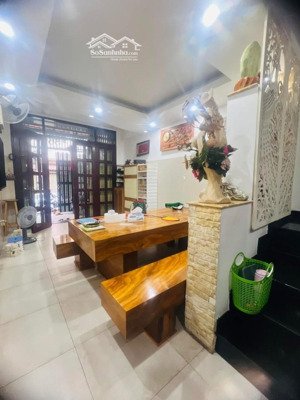 quận 1 ngay cục xuất nhập cảnh, hẻm nhựa 8m, 43m2 6 tầng nhỉnh 12 tỷ