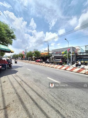 bán nhà mặt tiền huỳnh tấn phát dòng tiền siêu khủng