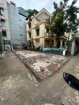 bán đất mặt ngõ, 10m ra mặt phố, lô góc mặt tiền gần 6m mặt tiền, đẹp vô cùng hiếm hoi còn sót