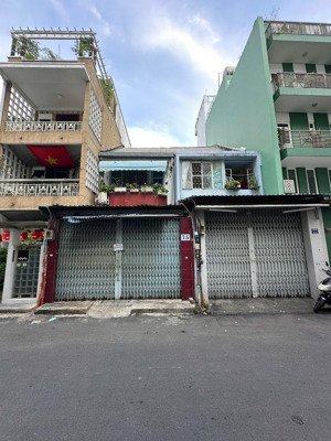 giá rẻ, chính chủ cẩn bán nhà mặt tiền đường đinh công tráng p.tân định quận 1.dt 4,5x20 giá 33 tỷ.