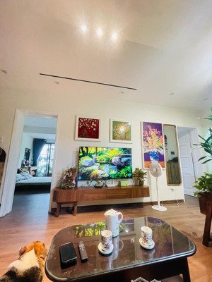 căn hộ t2 đặng tất - quán thánh, 10m ra mặt phố, oto đỗ chân toà, nhà 3 mặt thoáng sáng - 3 ngủ