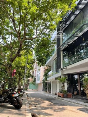 nhà hiếm bán đảo yên phụ vị trí đắc địa gần hồ tây - kinh doanh dòng tiền đỉnh - 220m2 - 52 tỷ