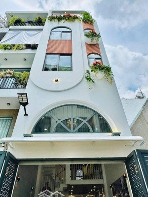 chú lộc bán nhà đường 7m nguyễn văn tráng - phạm ngũ lão - q1. 85,8m2 gần công viên thuê 28tr