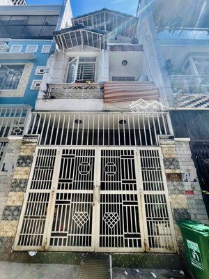 6,6 tỷ - nhà khu phân lô - 52m2 - 3 tầng - đang cho thuê 12tr/th - bình trưng q2