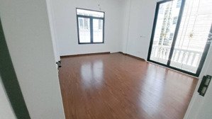 bán nhà xã đàn lô góc 20m 4 tầng 3 bước ra ô tô giá chỉ 5.9 tỷ