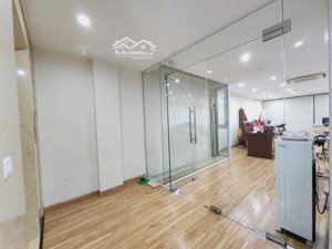 cho thuê nhà mp lê duẩn ngay ngã 3 trần hưng đạo,xây 6 tầng thang máy, thông sàn, kd đa ngành nghề