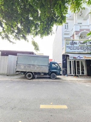 hàng hiểm chủ ngộp ra gấp lô đất dt 75m2 full thổ cư shr đi ra chợ bình phước b chỉ 2p, dân cư đông