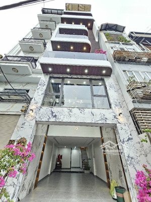 siêu phẩm víp - tư đình - long biên - full nội thất - 8t thang máy - gara 2 ôtô