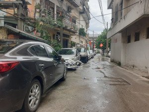 bán căn 2 tầng , ngõ 565 nguyễn trãi - q.thanh xuân. khu phân lô -ô tô tránh . giá hơn 10 tỷ