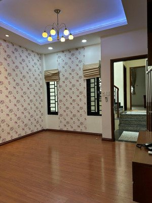 bán nhà đường số nguyễn thị thập (sổ hồng 4x22m) trệt + 2 lầu, giá tốt