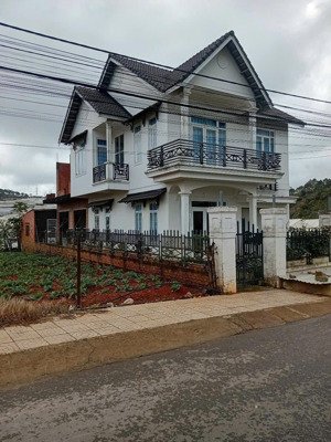 cho thuê villa 4 phòng phường 12, đà lạt 8 triệu/tháng - khu yên tĩnh ở nghỉ dưỡng rất tốt