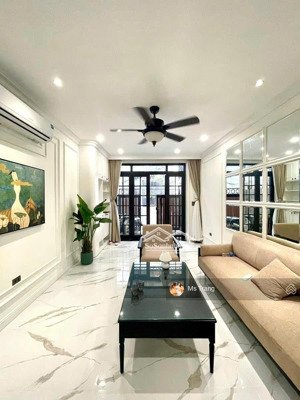 hiếm! bán nhà mặt ngõ phân lô đội cấn-ba đình-ôtô tránh-thang máy-100m2-9 tầng-mặt tiền 5m