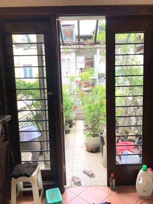 bán nhà trịnh đình cửu, hoàng mai, 32m2, 5 tầng, giá 8.1 tỷ. ngõ thông, kinh doanh.